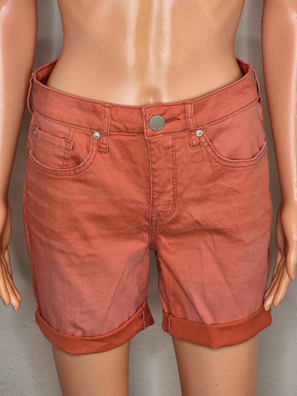 Seven7 Weekend Bermuda Rolled Hem Women's Shorts, Size 6